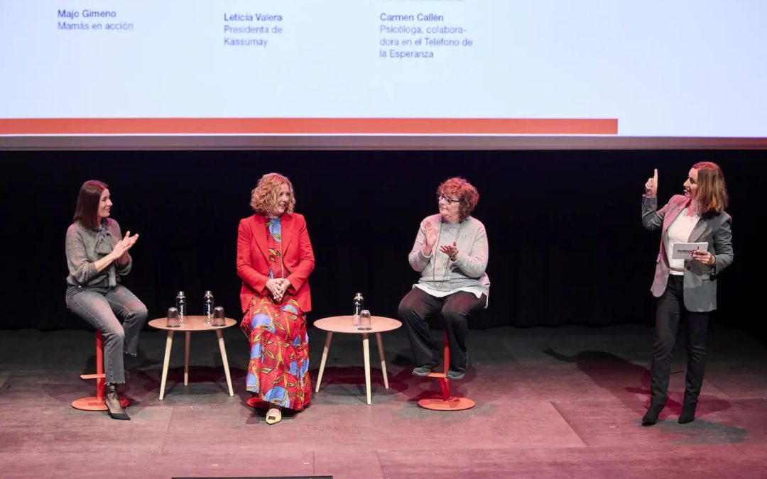 La presidenta de Kassumay participa en el foro «Retos Sociales, Infancia y Adolescencia»